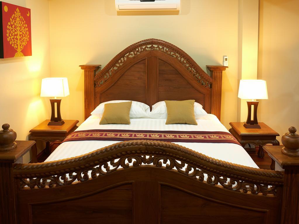 Sara Beachfront Boutique Resort Pathiu Exterior photo