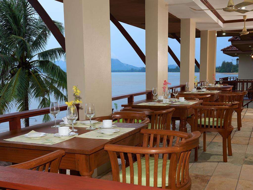 Sara Beachfront Boutique Resort Pathiu Exterior photo