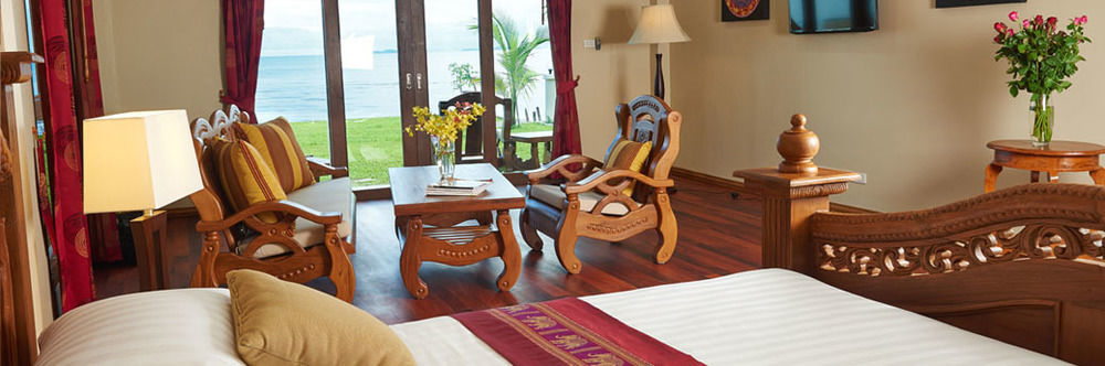 Sara Beachfront Boutique Resort Pathiu Exterior photo